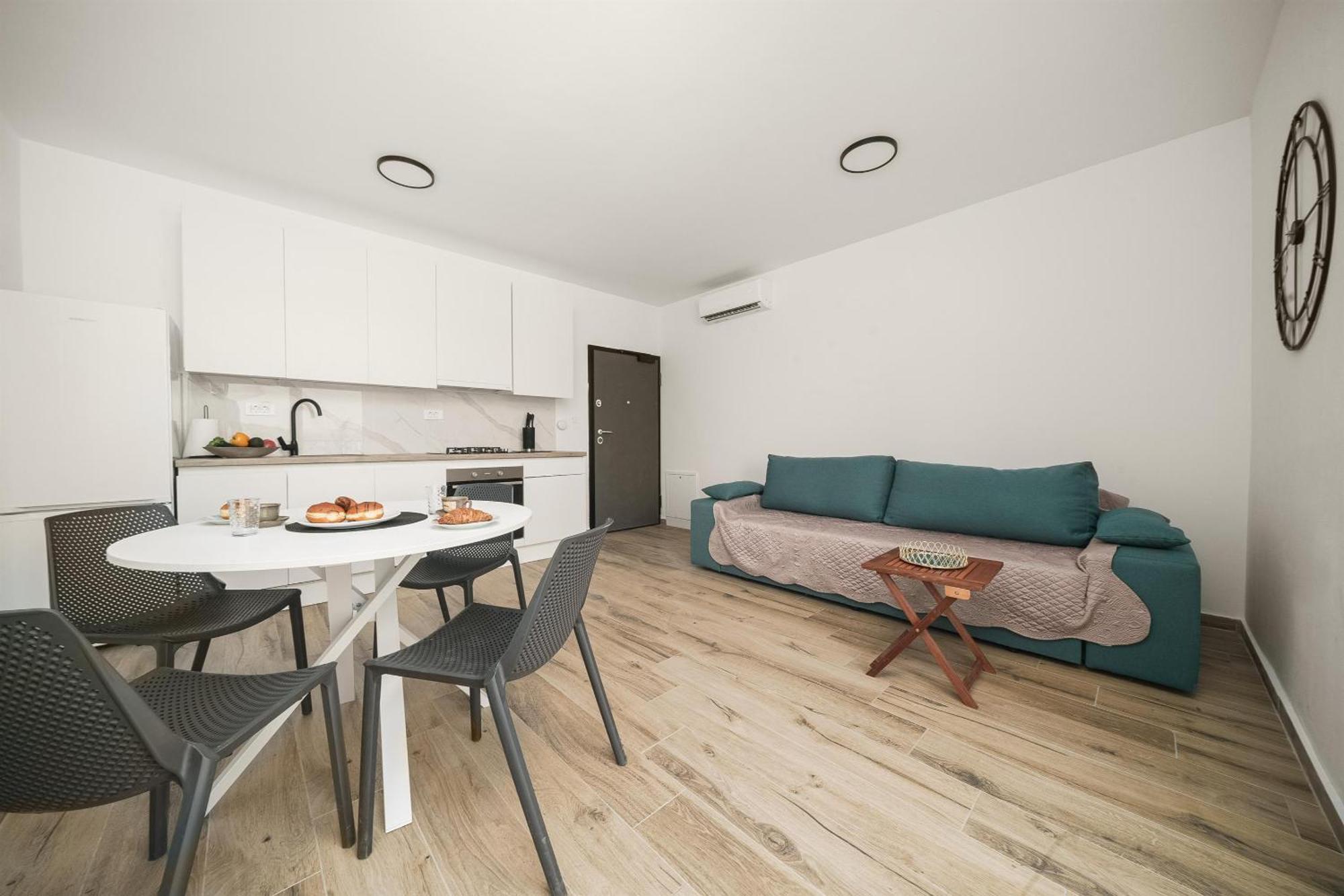 Apartments Picikato Bilice Exterior photo