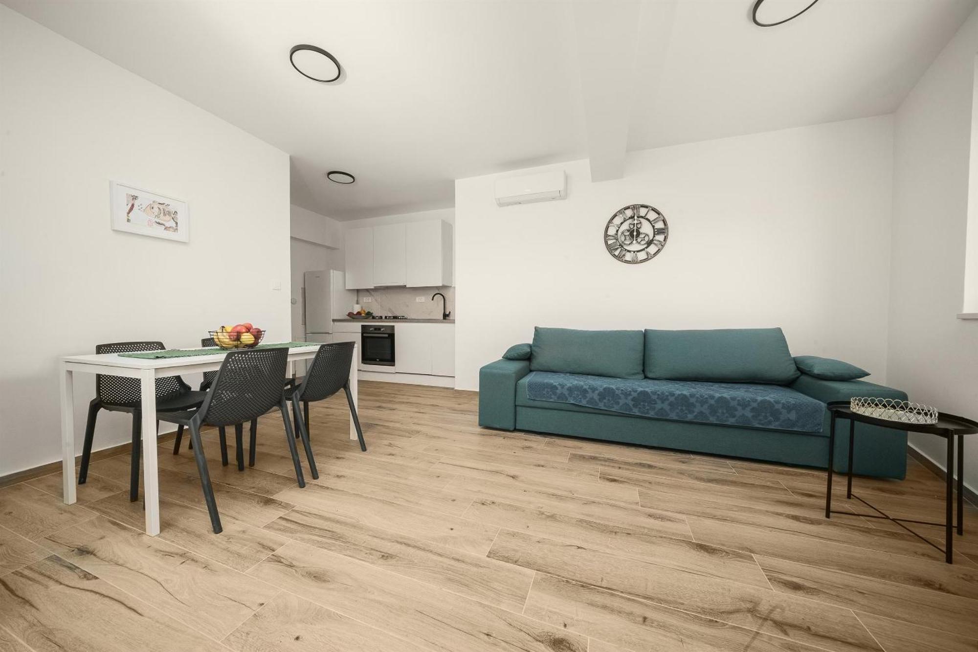 Apartments Picikato Bilice Exterior photo